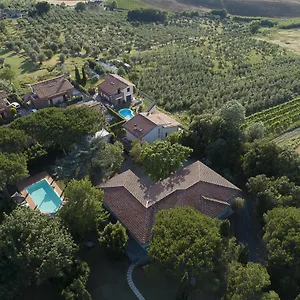 https://villa-barbara-santa-luce.it-tuscanyhotel.com